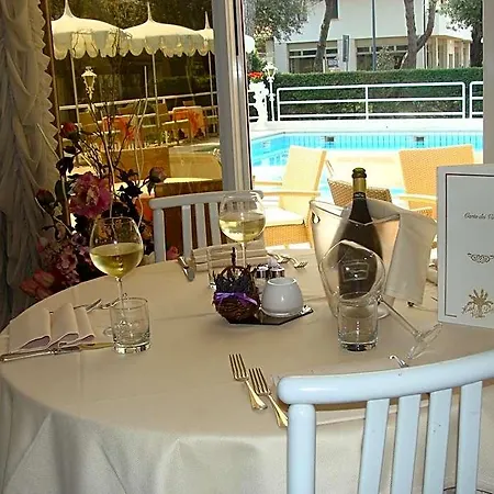 Luisa Hotel