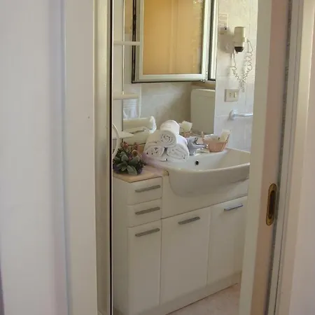 Luisa Otel 3*
